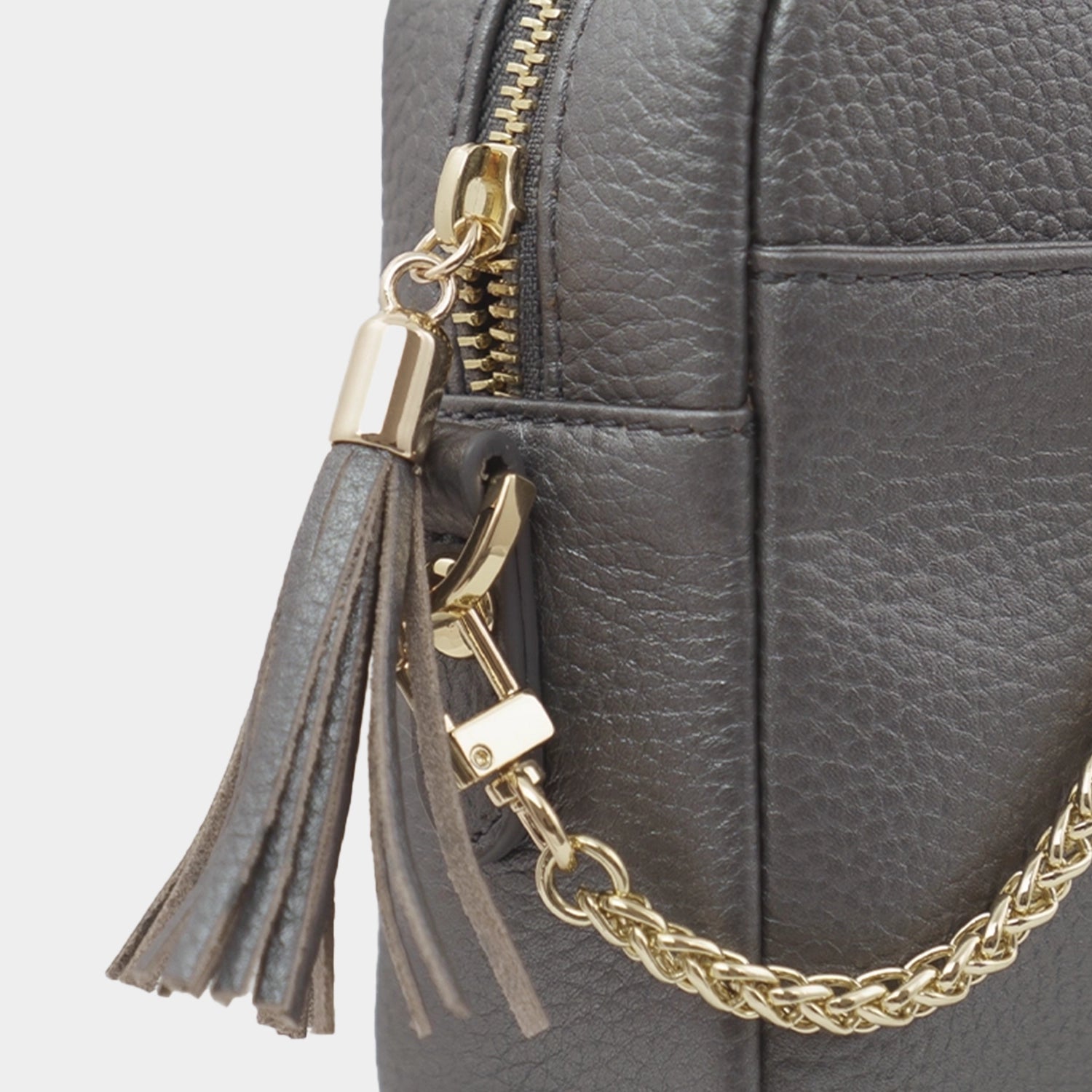 Keyfeature 2 ALESSIA Camera Bag with Chain dark grey