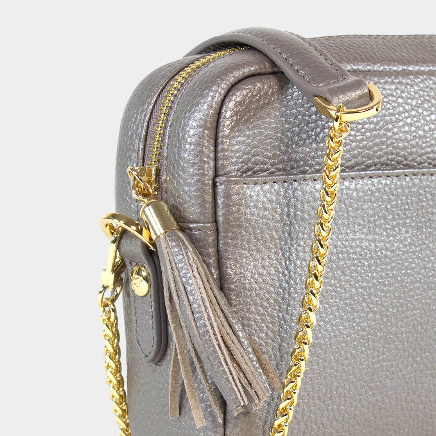 Keyfeature-2 ALESSIA Camera Bag with Chain titan