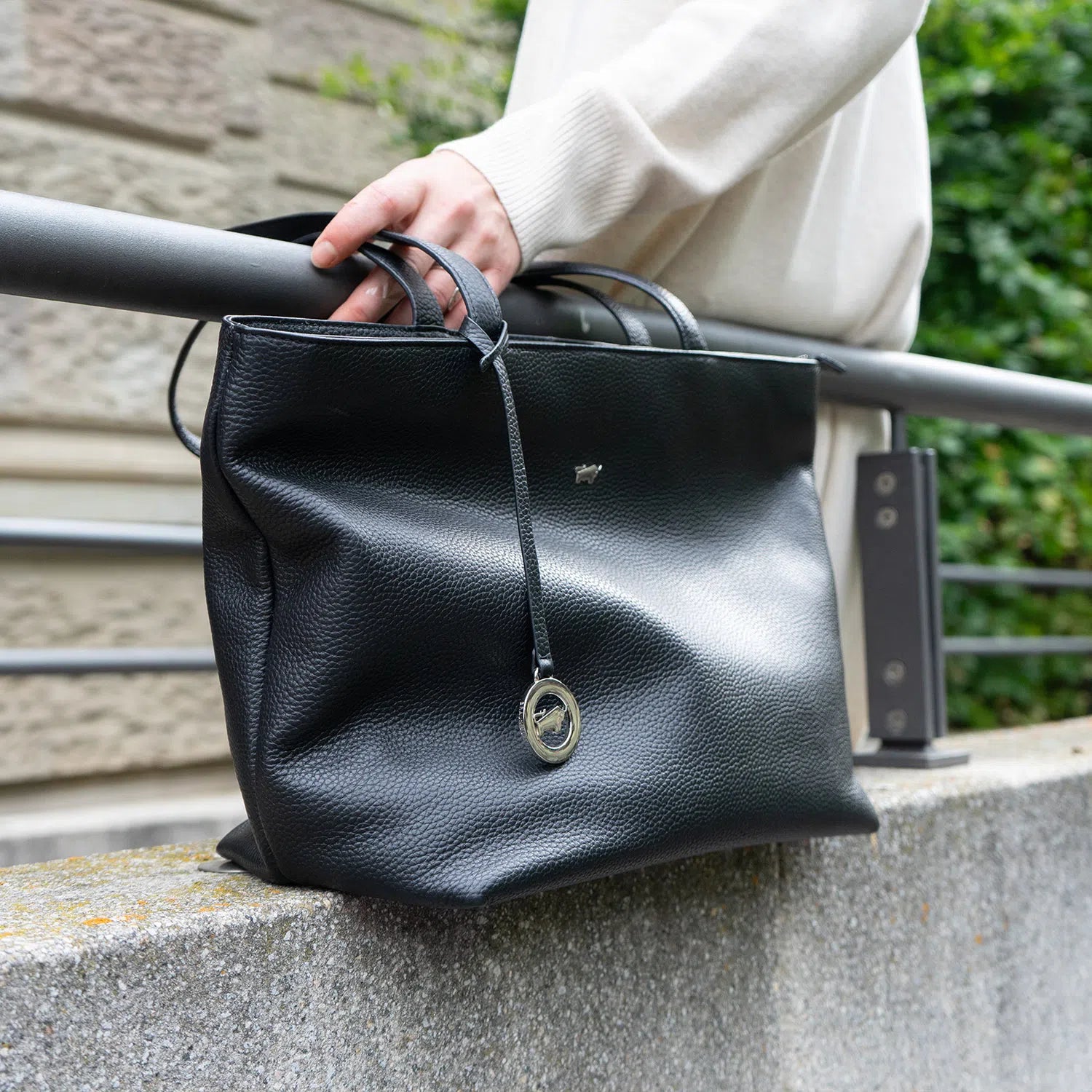 HANNA Shopper schwarz