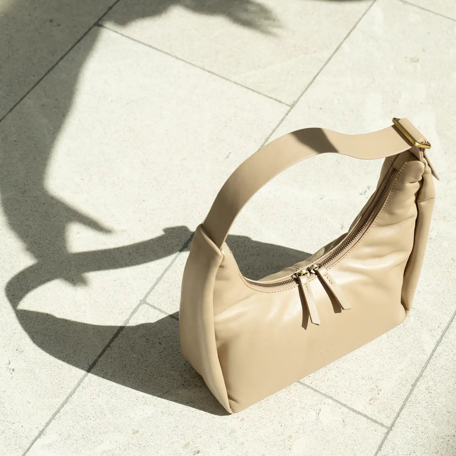 LOTTA Hobo Bag L sand