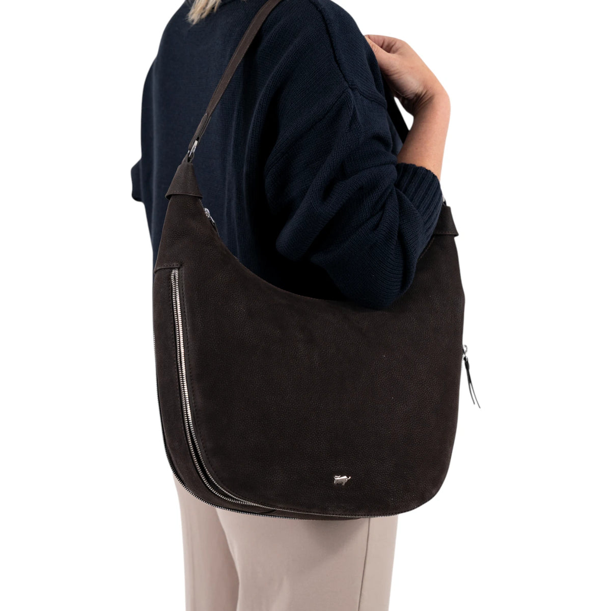 Tragebild LIV VELVET Hobo Bag M braun