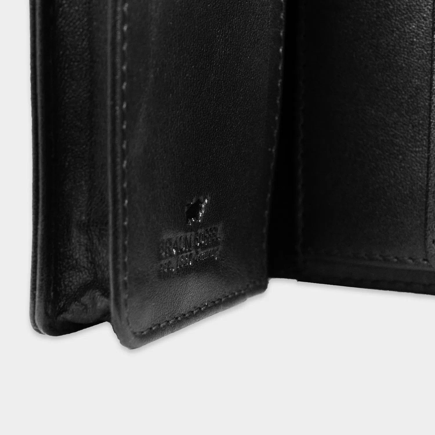 Keyfeature-2 COUNTRY RFID Geldbörse S schwarz