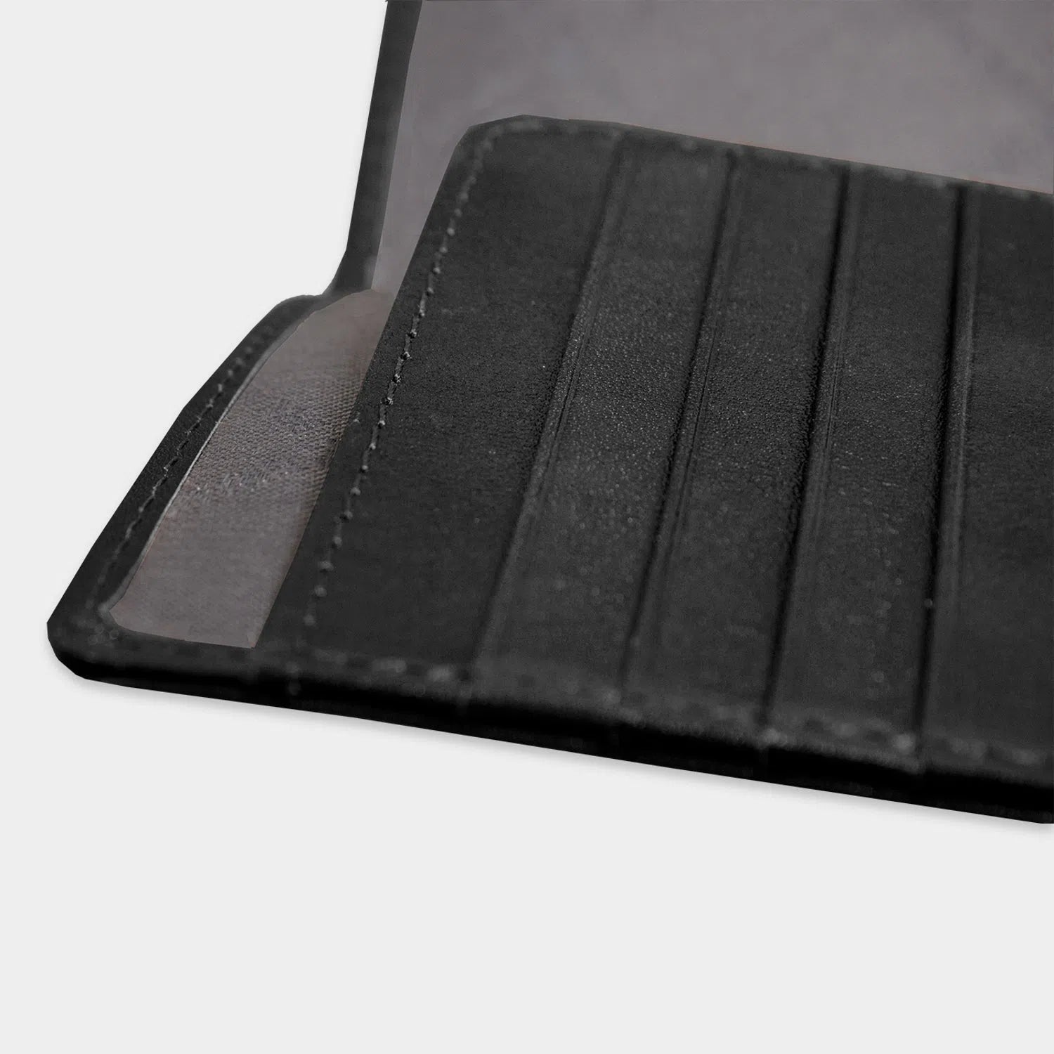 Keyfeature-3 COUNTRY RFID Passetui schwarz