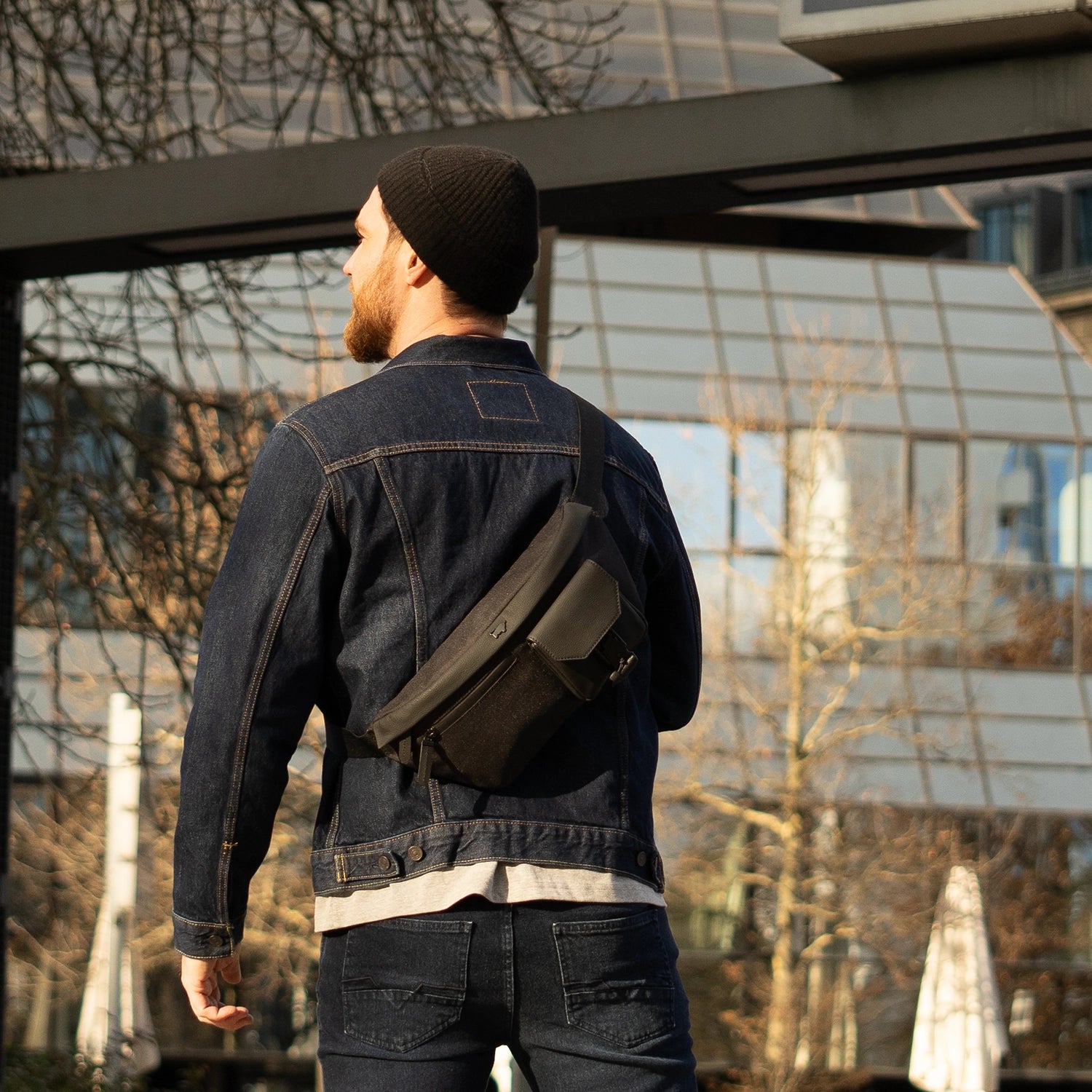 Keyfeature FINN Cross Body Bag schwarz