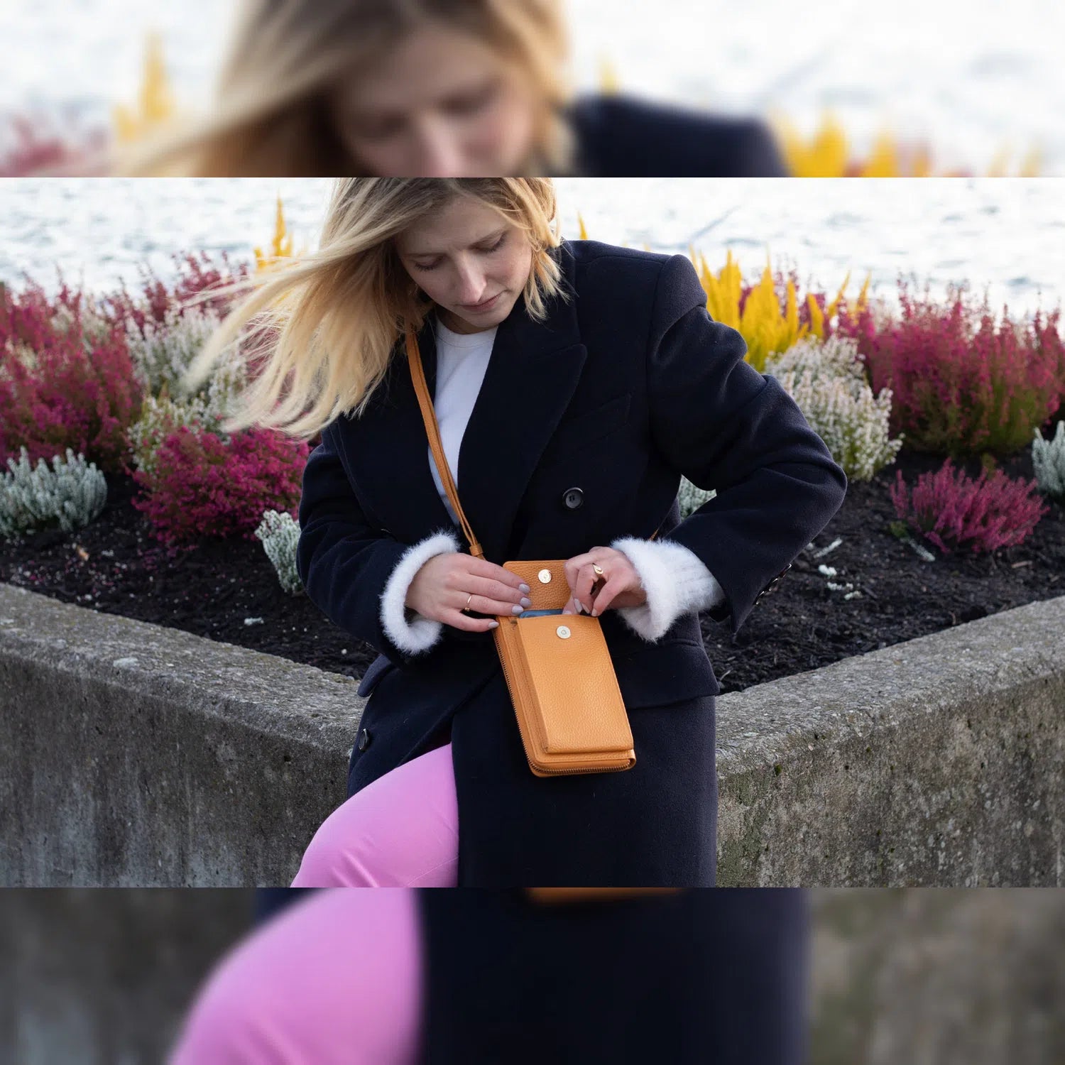 ASTI RV-Geldbörse mit Handyfach cognac