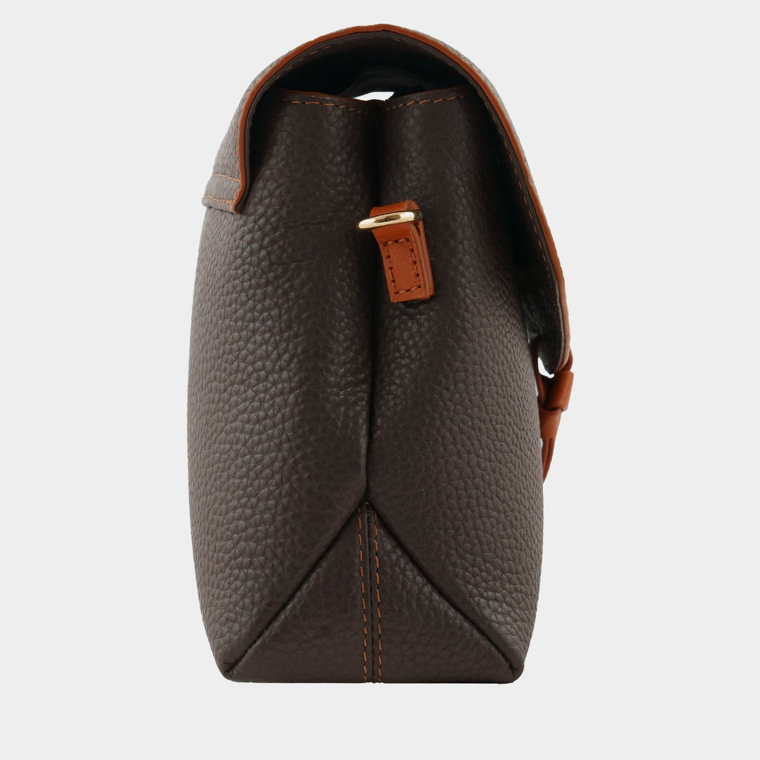 Seitenansicht ELIN Umhängetasche S cedar brown