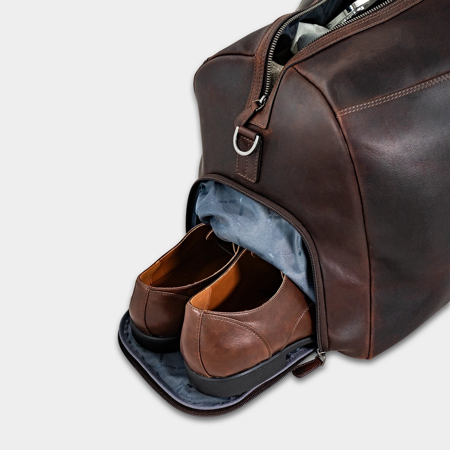 Schuhe in der Parma Tasche verstauen