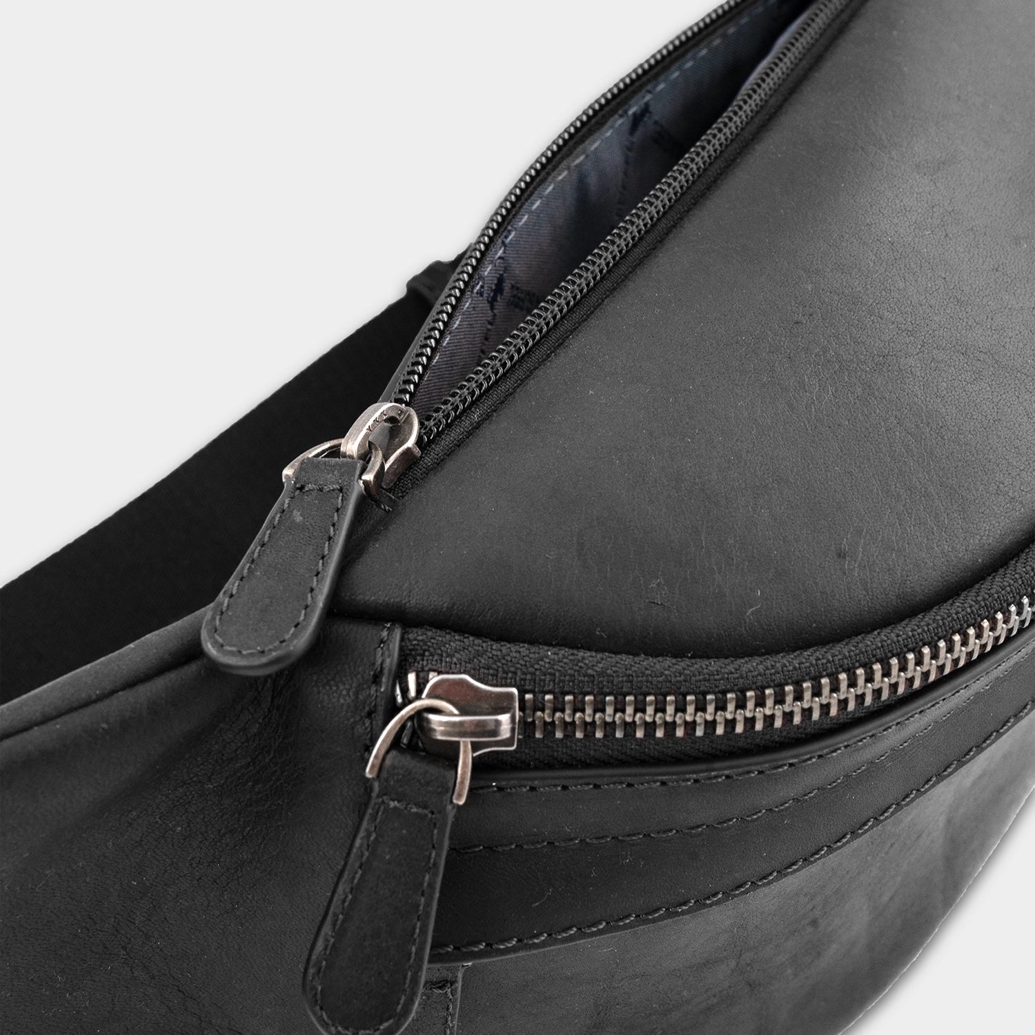 Keyfeature-2 PARMA Cross Body Bag schwarz