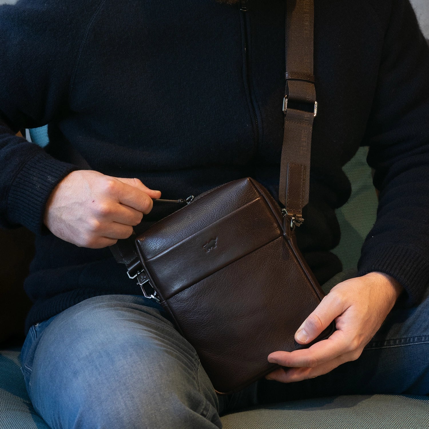Keyfeature AREZZO Umhängetasche braun