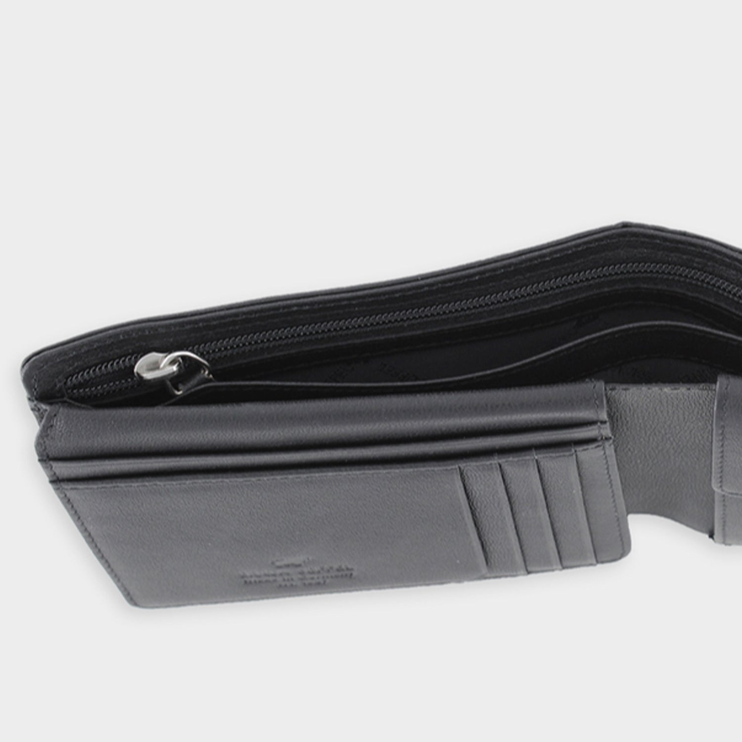 ARIZONA RFID Wallet 8CS with Zip Compartment, Black