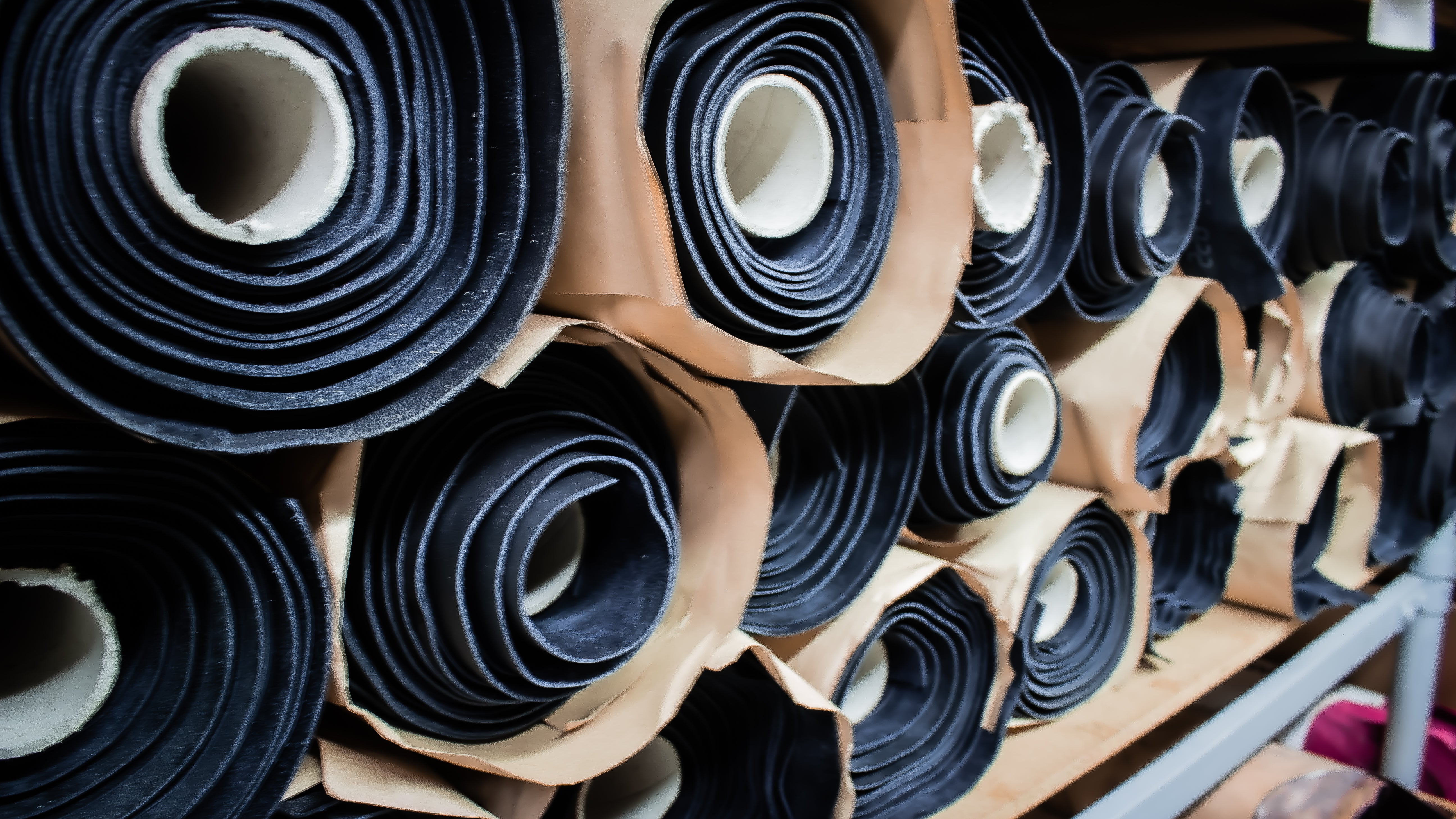 Lederrollen im Lager