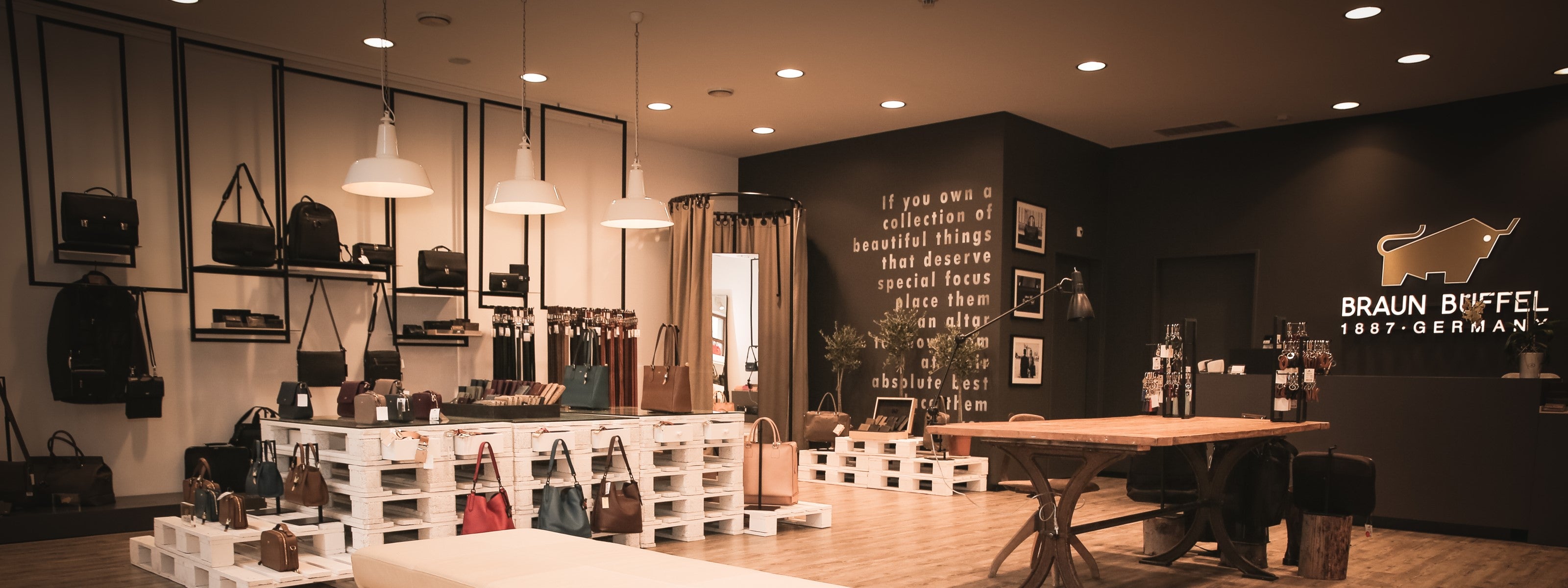 BRAUN BÜFFEL Stores/Läden/Outlets