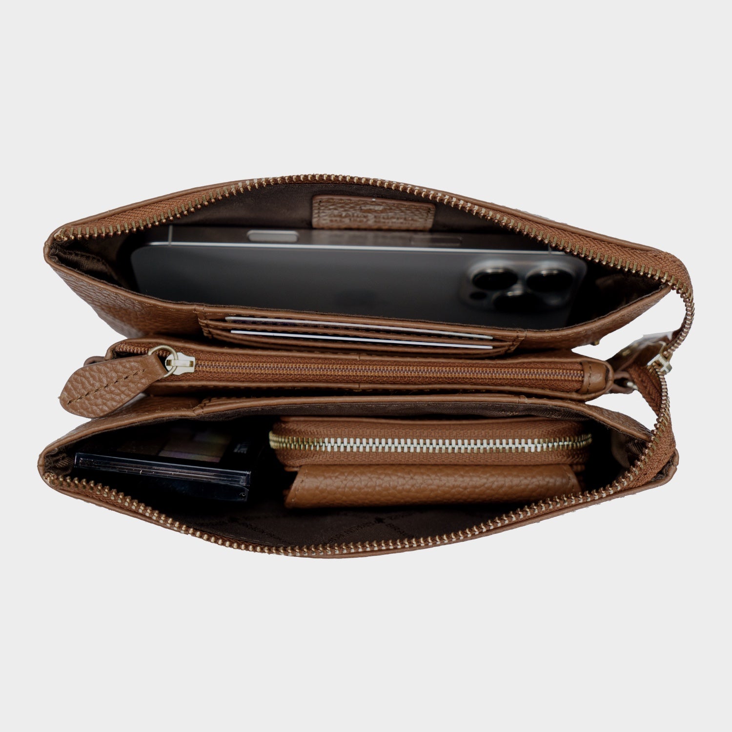 Innenansicht HANNA Umhängetasche saddle brown