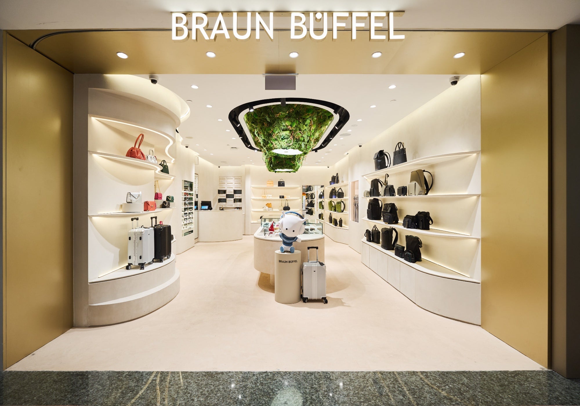 Braun Büffel Bag & Accessoires Shops in Singapore