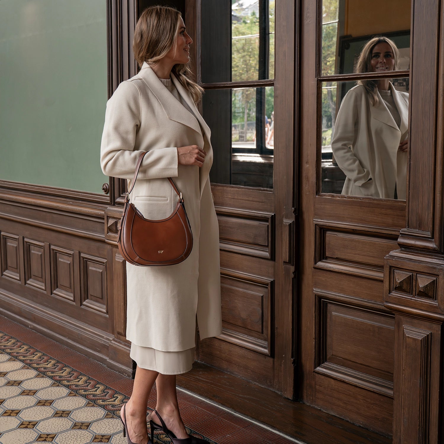 Keyfeature ALICE Hobo Bag S cognac