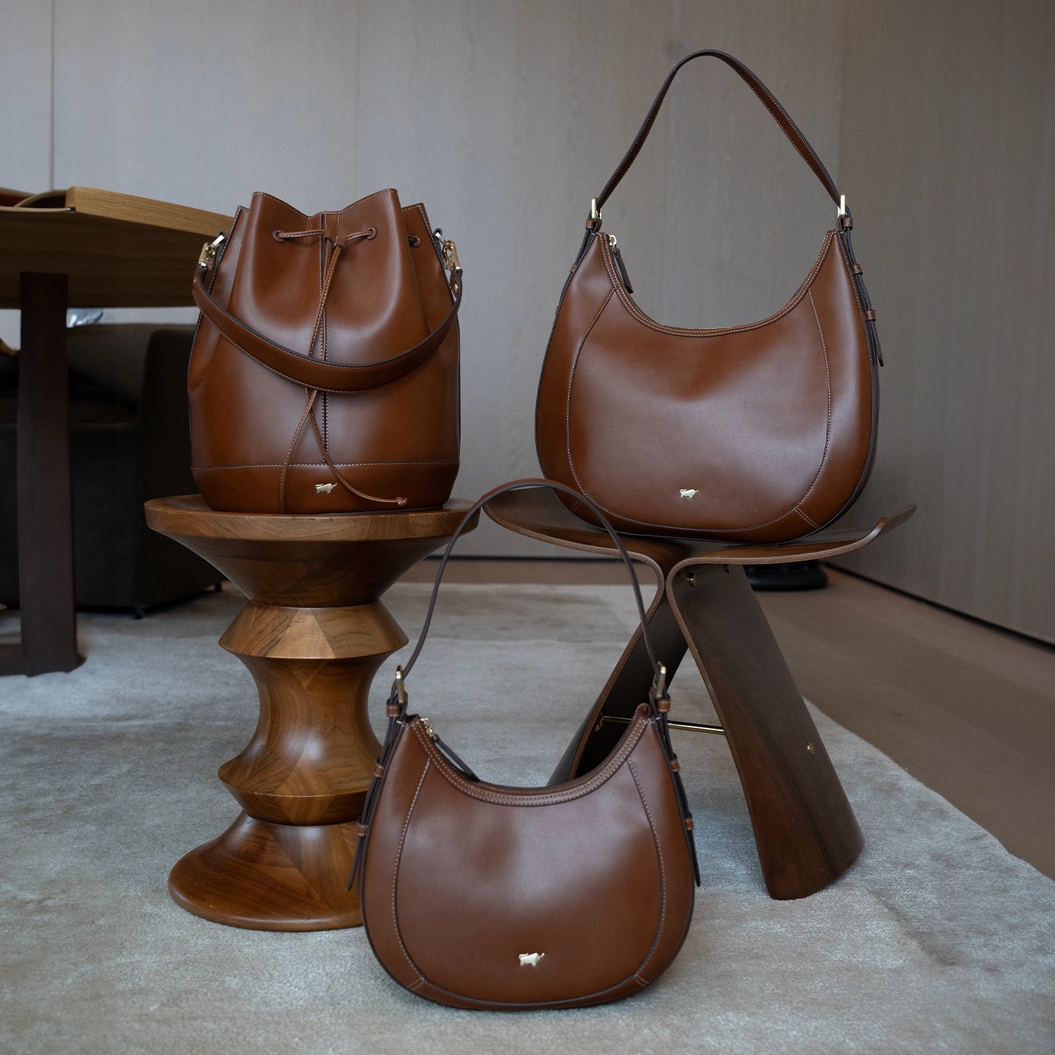 Keyfeature ALICE Bucket Bag cognac