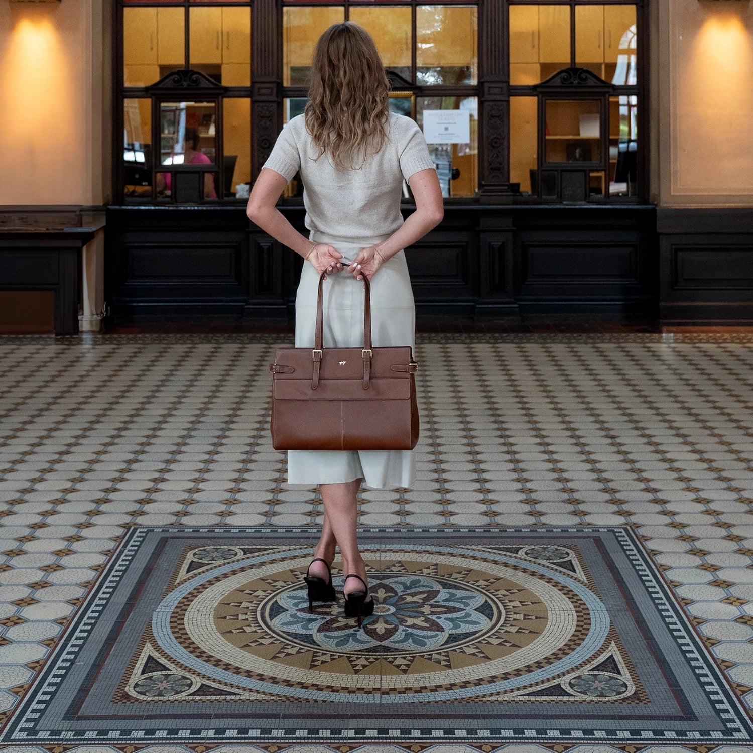 Keyfeature ALICE Businesstasche cognac