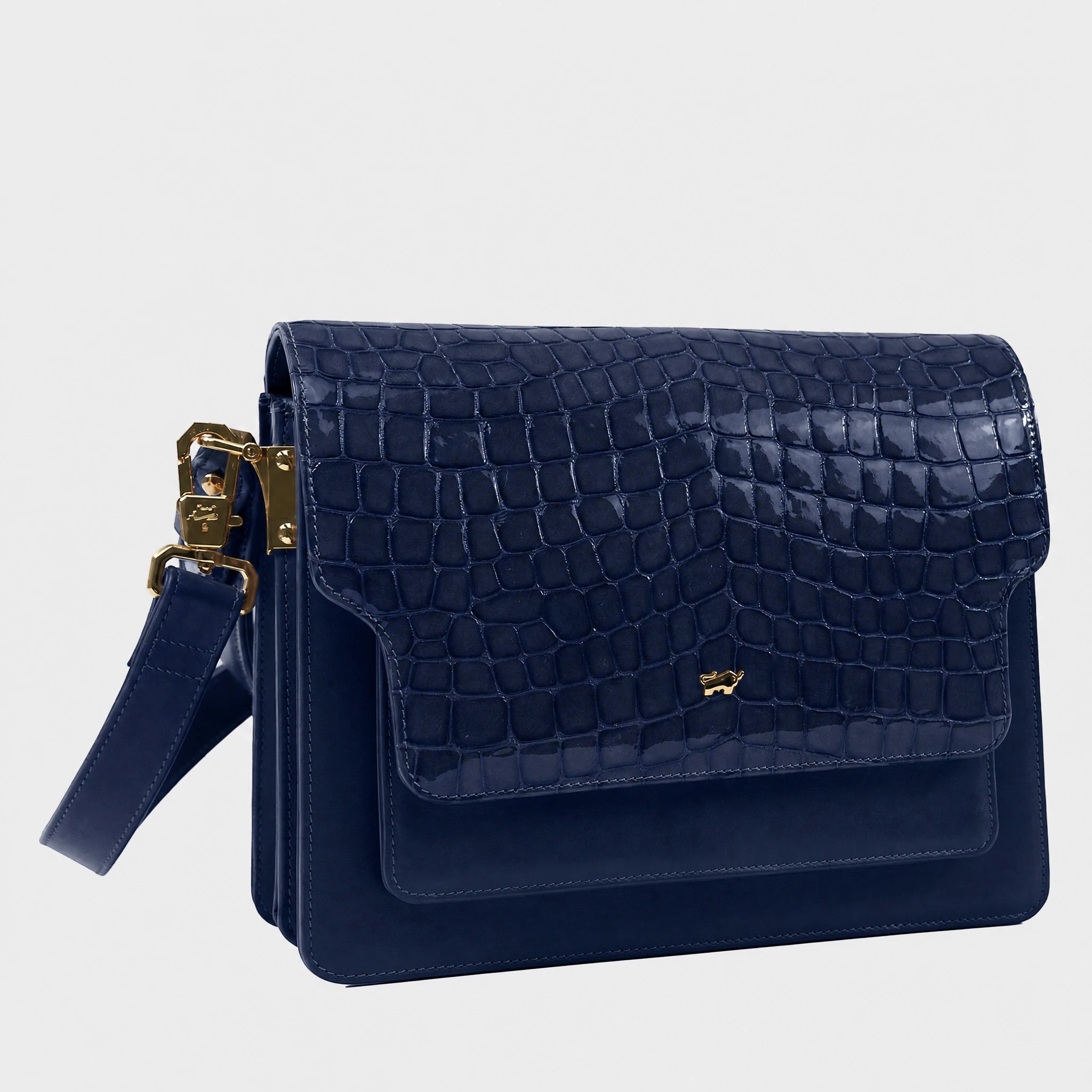 Schrägansicht VERONA Umhängetasche M dark navy