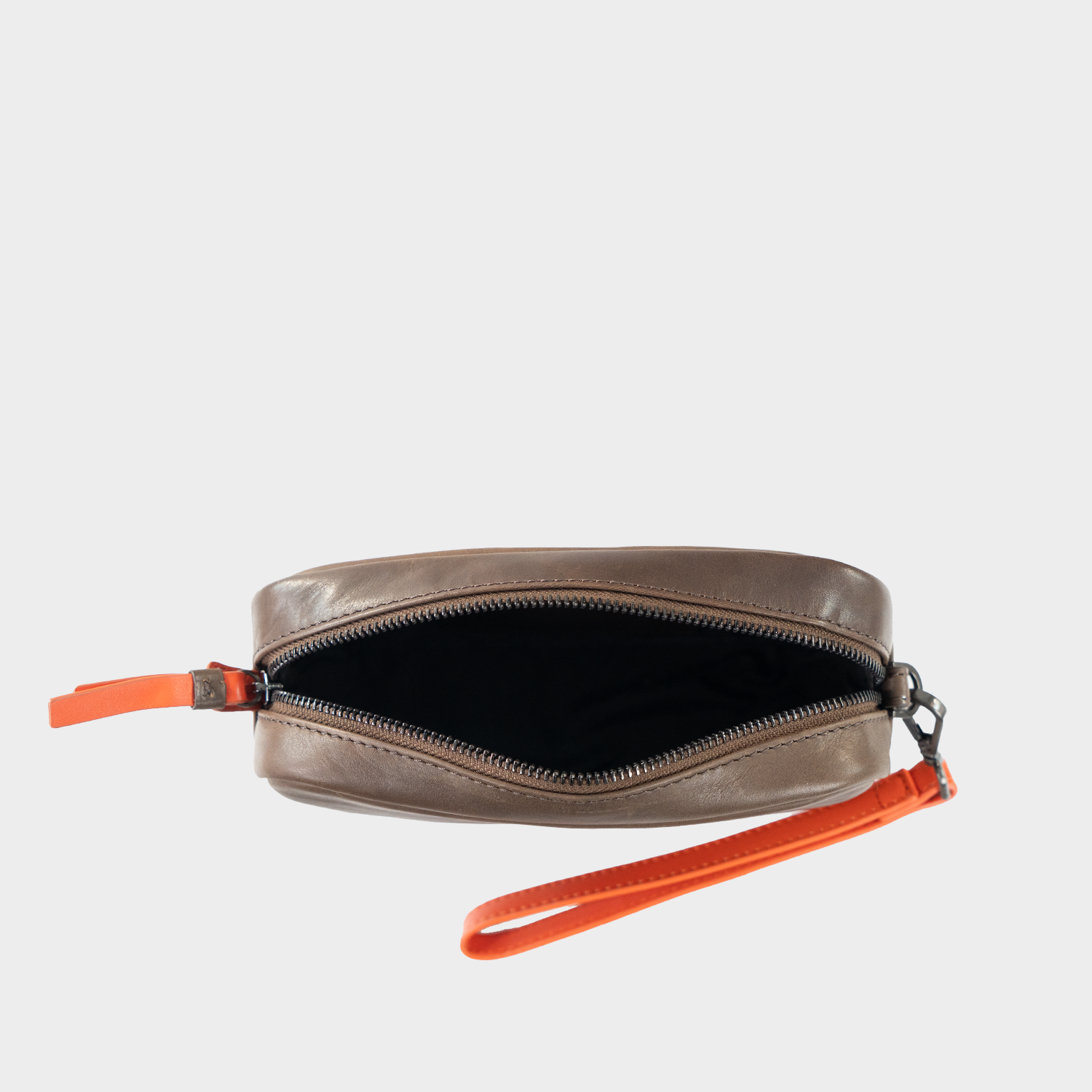 Innenansicht TOBI Clutch brown