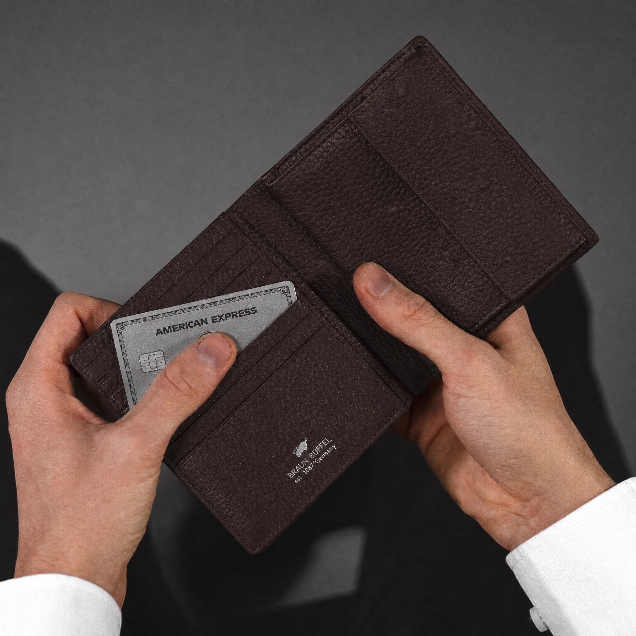 Keyfeature THEO RFID Geldbörse H 16CS braun