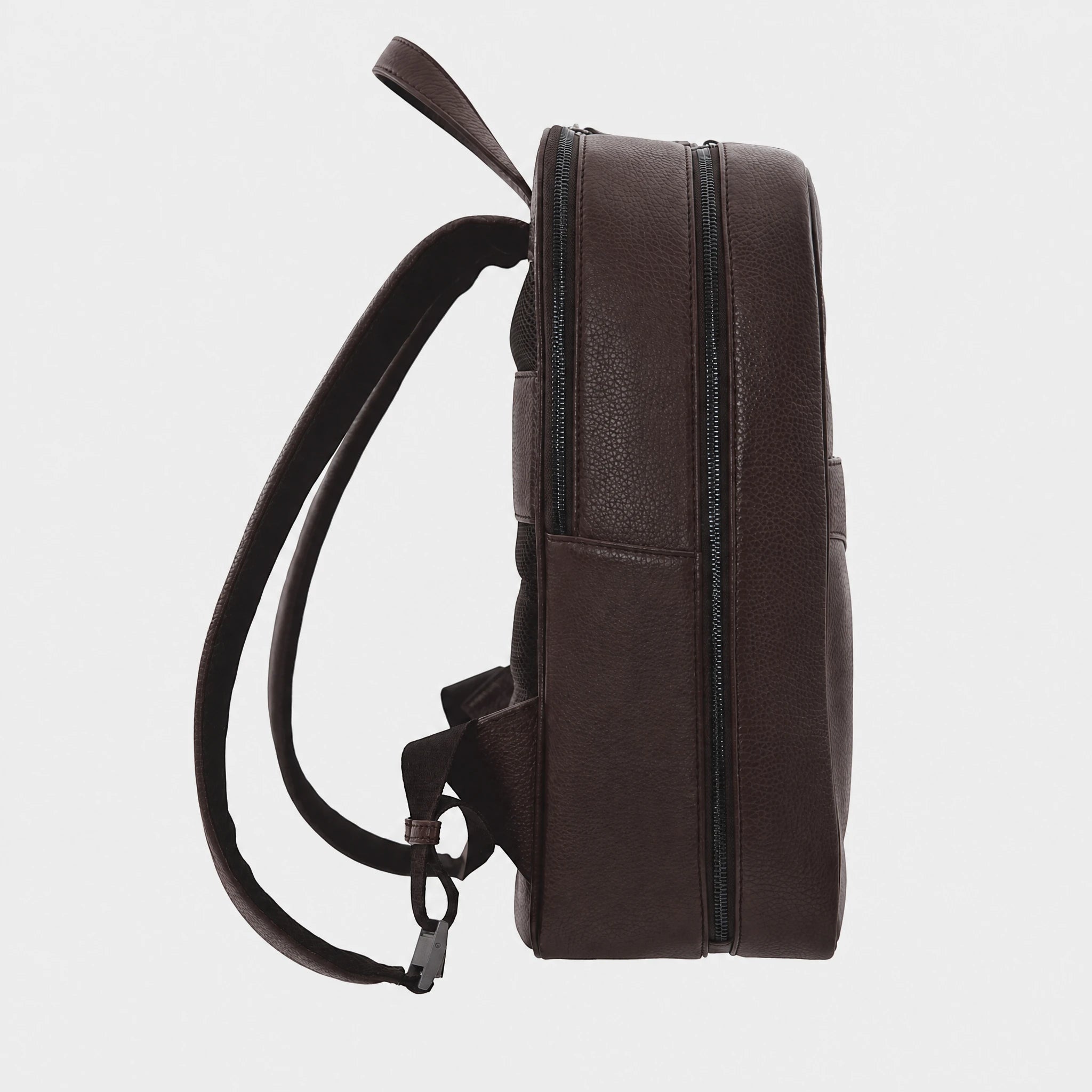Seitenansicht THEO Rucksack braun