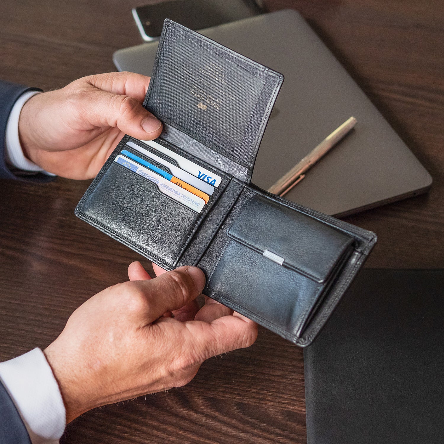 Keyfeature GOLF RFID Geldbörse 8CS schwarz