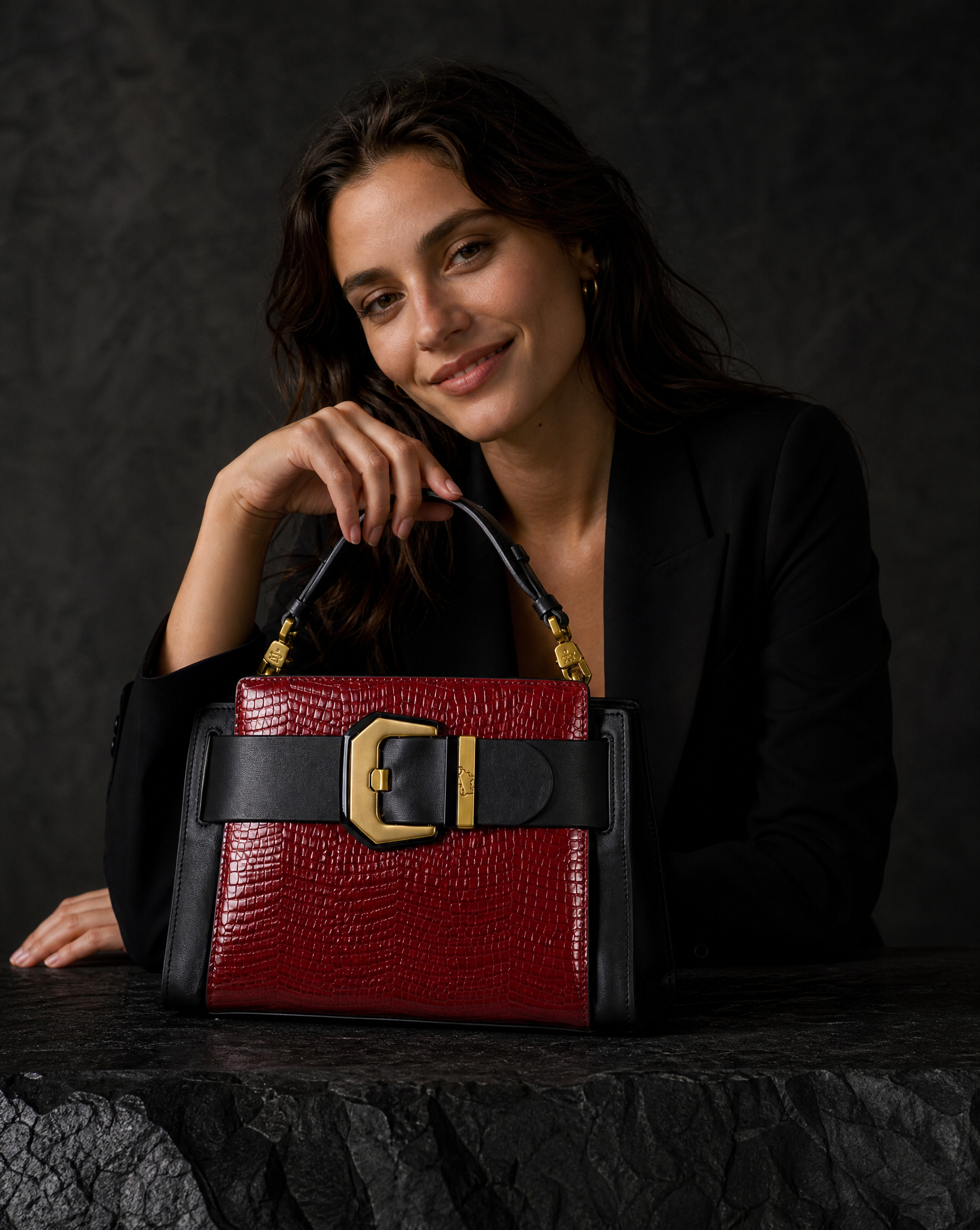 FARRAH Top Handle Bag M DK Cherry